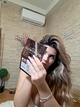 Bella Posh online show from February 15, 2026, 12:15 pm