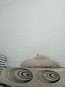 Ramona870 online show from December 4, 2025, 9:08 am