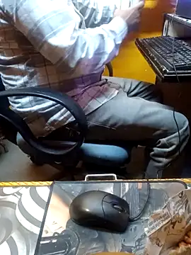 longsexji online show from March 11, 2025, 4:07 pm