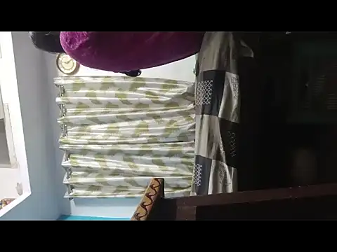 longsexji online show from November 12, 2025, 6:01 pm