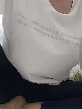 Snapshot of BUSE8821 chatting on September 22, 2025, 6:41 am BUSE8821 online show from September 22, 2025, 6:41 am