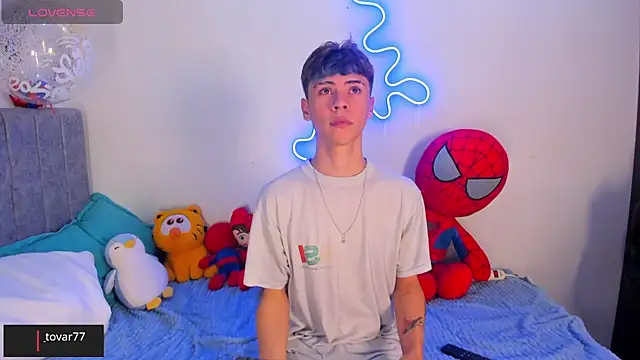 callum 77 online show from November 11, 2025, 4:40 am