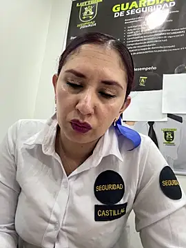 Snapshot of Megan-01- chatting on February 11, 2026, 11:43 am Megan-01- online show from February 11, 2026, 11:43 am