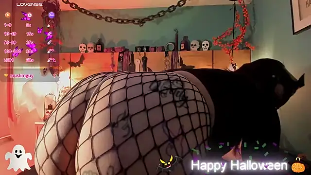 ChloeAllennn online show from October 31, 2025, 12:02 pm