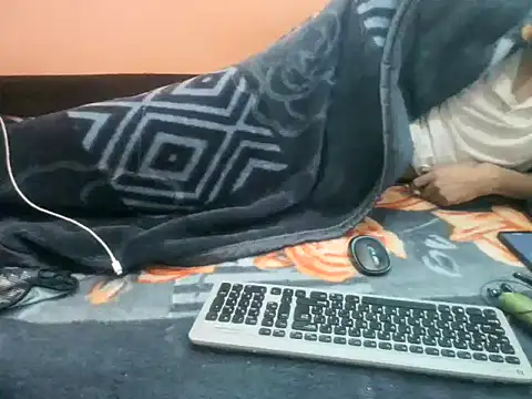 Snapshot of rahulkajuuu0909 chatting on November 26, 2025, 6:13 am rahulkajuuu0909 online show from November 26, 2025, 6:13 am