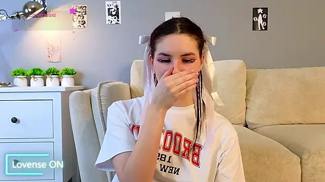 LucettaBurks online show from March 14, 2025, 3:04 am