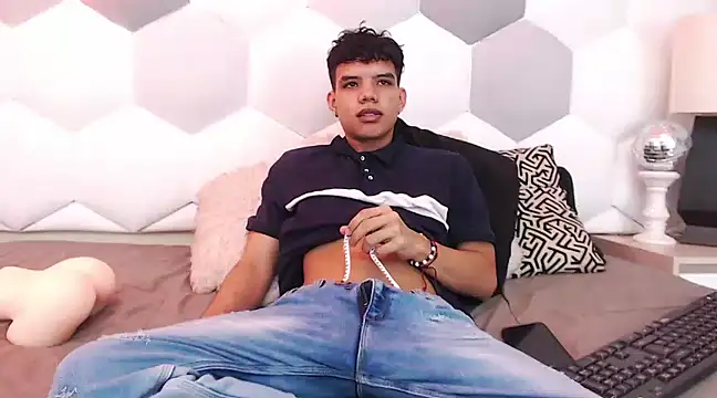 Axel Forte online show from March 16, 2025, 12:44 pm