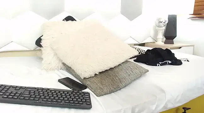 Axel Forte online show from March 13, 2025, 3:39 pm