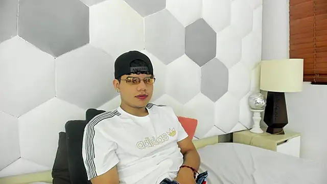 Axel Forte online show from January 8, 2026, 1:28 pm