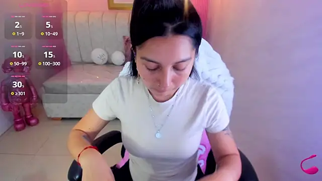 Snapshot of madhison_klain_s chatting on December 14, 2025, 1:17 pm madhison klain s online show from December 14, 2025, 1:17 pm