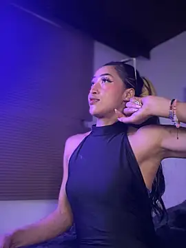 Snapshot of MichelleDiaz_Pink chatting on September 21, 2025, 3:33 am MichelleDiaz Pink online show from September 21, 2025, 3:33 am