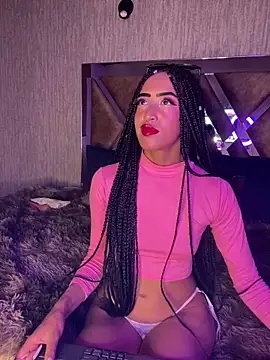 Snapshot of MichelleDiaz_Pink chatting on March 17, 2025, 12:21 am MichelleDiaz Pink online show from March 17, 2025, 12:21 am