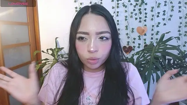 hellokitty  valery online show from April 21, 2026, 2:51 am