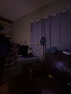 Snapshot of Polaroid_White chatting on March 4, 2025, 6:47 am Polaroid White online show from March 4, 2025, 6:47 am