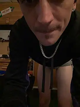 Snapshot of Polaroid_White chatting on November 11, 2025, 11:31 pm Polaroid White online show from November 11, 2025, 11:31 pm