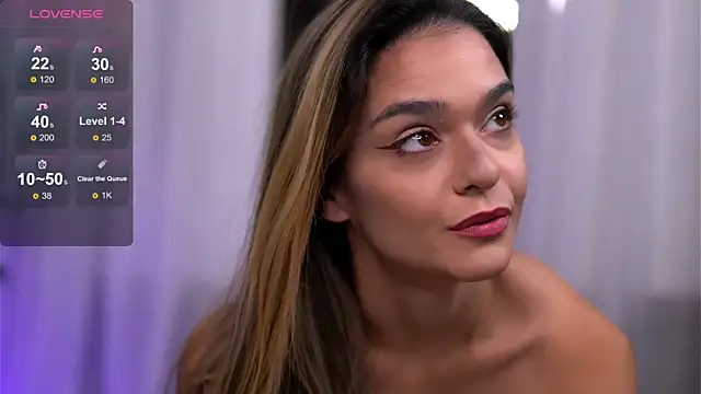 Snapshot of RobertaRosetti chatting on October 3, 2025, 8:38 am RobertaRosetti online show from October 3, 2025, 8:38 am