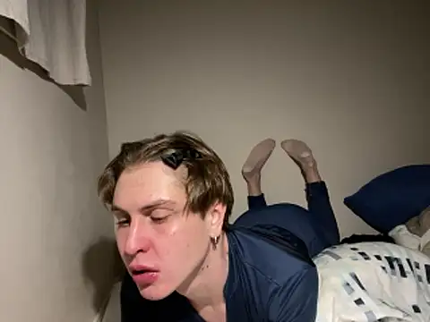 femboybandi online show from February 14, 2026, 1:39 am