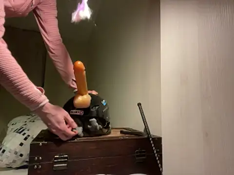 femboybandi online show from February 24, 2026, 10:32 pm