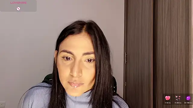 Snapshot of talianaprada_ chatting on April 1, 2026, 12:13 am talianaprada online show from April 1, 2026, 12:13 am