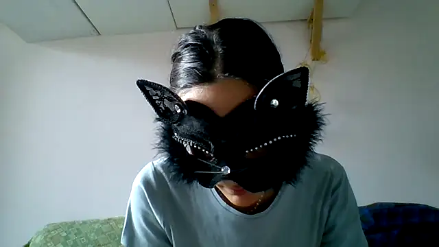 kittysissy online show from April 16, 2026, 4:08 pm