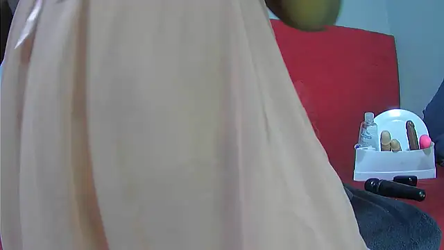 tasha97x online show from April 19, 2026, 4:02 am