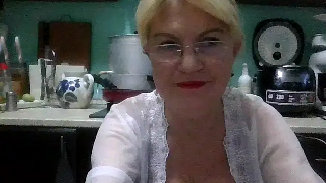 Heidi-Helga online show from November 11, 2025, 4:18 am