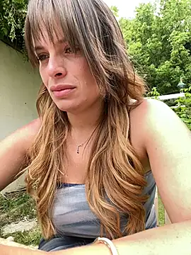 Snapshot of gynna_kimera chatting on June 15, 2026, 10:37 am gynna kimera online show from June 15, 2026, 10:37 am