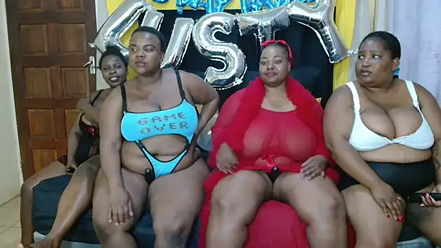 Lusty N Busty online show from October 11, 2025, 9:27 pm