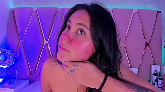 Emily Black1 online show from April 19, 2026, 1:06 am