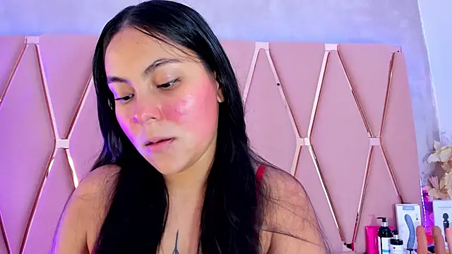 Snapshot of Emily_Black1 chatting on October 30, 2025, 11:45 pm Emily Black1 online show from October 30, 2025, 11:45 pm