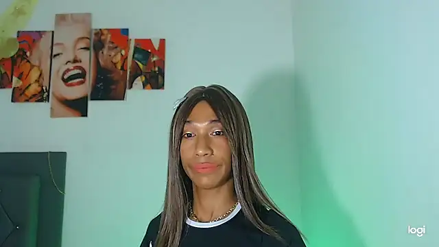 red veltet online show from January 11, 2026, 3:19 pm