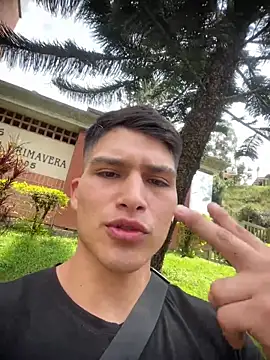 MaxxxSteil online show from March 13, 2025, 6:45 pm