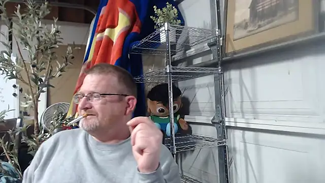 Randomoldguy615 online show from March 2, 2025, 12:42 am