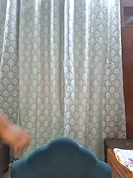 Snapshot of Mazzakiinn chatting on July 19, 2026, 12:02 pm Mazzakiinn online show from July 19, 2026, 12:02 pm