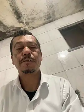 rogerdik76 online show from March 20, 2026, 5:52 am