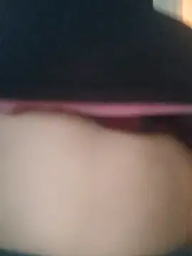 Snapshot of cachondo93 chatting on November 7, 2025, 6:34 pm cachondo93 online show from November 7, 2025, 6:34 pm