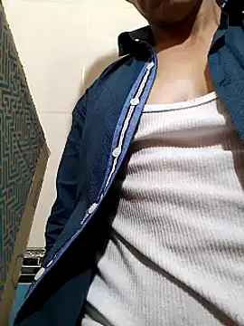 Snapshot of cachondo93 chatting on March 21, 2025, 5:21 am cachondo93 online show from March 21, 2025, 5:21 am