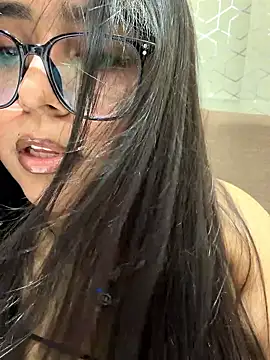 virginbrunette99 online show from December 14, 2025, 2:07 am