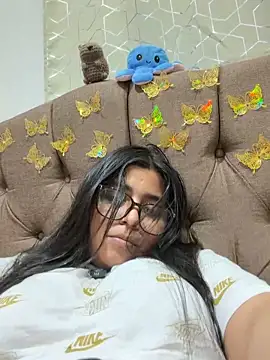 virginbrunette99 online show from February 18, 2026, 7:06 am