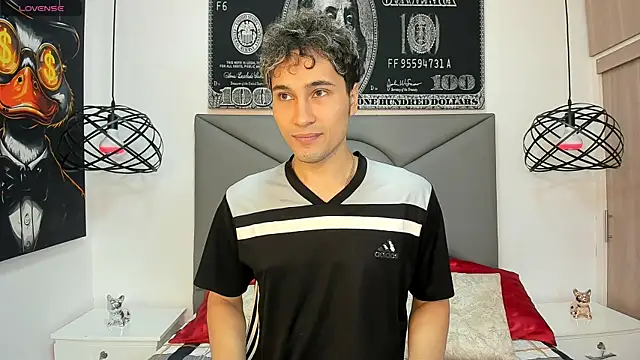 Snapshot of buddy_whitte chatting on December 14, 2025, 12:11 pm buddy whitte online show from December 14, 2025, 12:11 pm