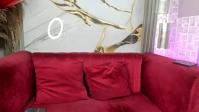 Bella williamss  online show from March 3, 2026, 7:43 pm