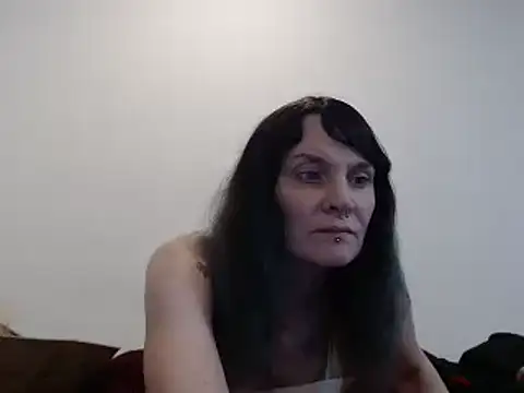 Hotmodel1984 online show from December 18, 2025, 4:28 am