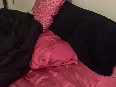 ChrryFoxx online show from February 10, 2026, 11:53 am