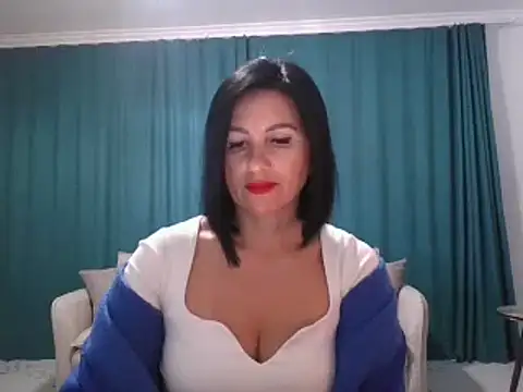 Snapshot of Rosa_Angie chatting on March 18, 2025, 3:45 am Rosa Angie online show from March 18, 2025, 3:45 am