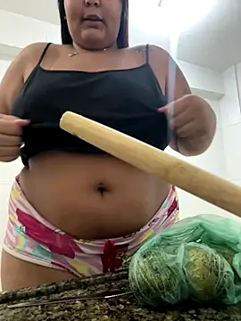 Snapshot of thataa_paixao chatting on December 17, 2025, 2:16 am thataa paixao online show from December 17, 2025, 2:16 am