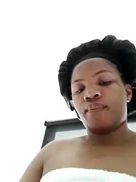 Snapshot of xMiAmor chatting on September 21, 2025, 8:08 am xMiAmor online show from September 21, 2025, 8:08 am