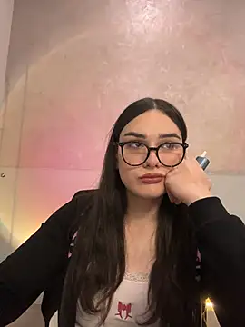 ImRosa online show from February 26, 2025, 1:32 pm