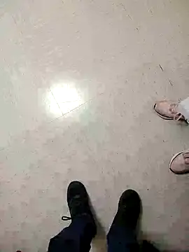 lalajuju972 online show from November 18, 2025, 8:17 am