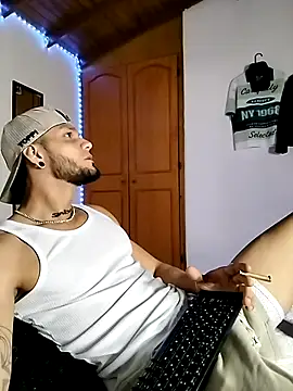 morenosiam online show from November 16, 2025, 6:29 am