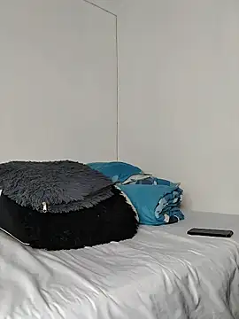 morenosiam online show from April 1, 2026, 11:23 pm